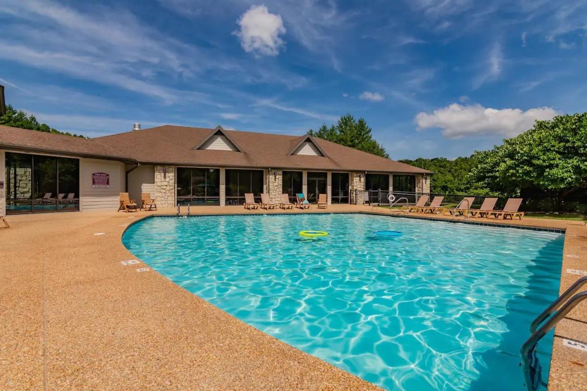 Golf On Site - Walk-In Shower - Jetted Tub - Free Attraction Tickets Included Branson Eksteriør billede