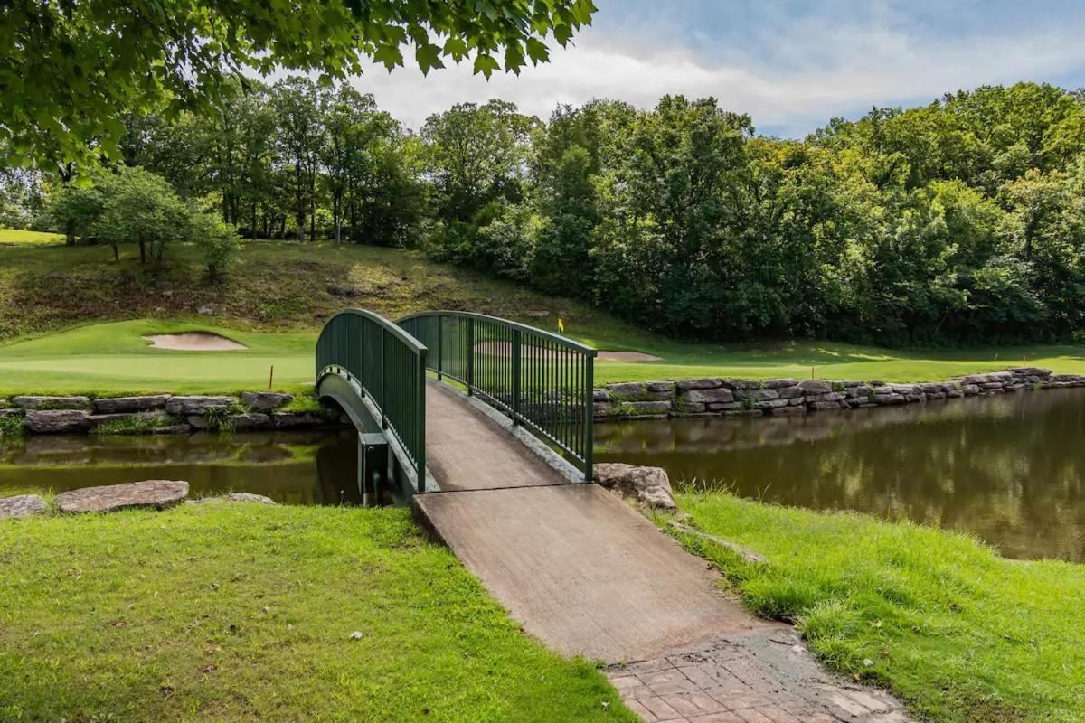 Golf On Site - Walk-In Shower - Jetted Tub - Free Attraction Tickets Included Branson Eksteriør billede